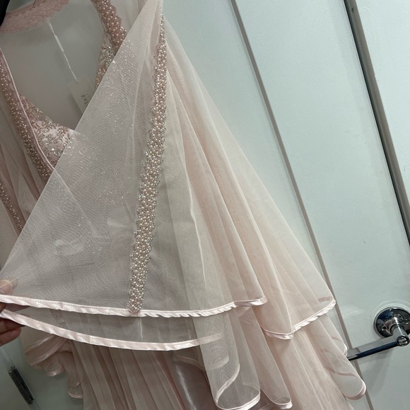 Elegant Pink two piece Lace Trim Robe and satin sleep gown - Picture 6 of 9